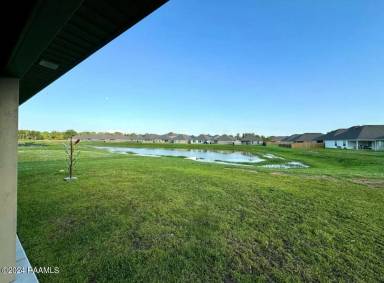 Main picture of 206 White Pine Dr