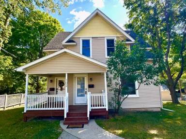 Main picture of 102 E Houghton Ave