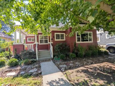 Main picture of 816 Washington St