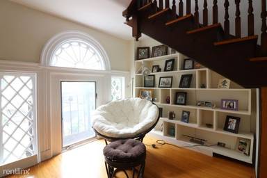 Main picture of 37 Addington Rd