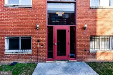 Main picture of 1386 Bryant St NE