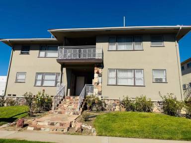 Main picture of 5828 Condon Ave