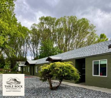 Main picture of 5333 Rogue River Hwy