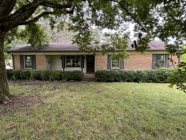 Main picture of 2102 S Providence Rd