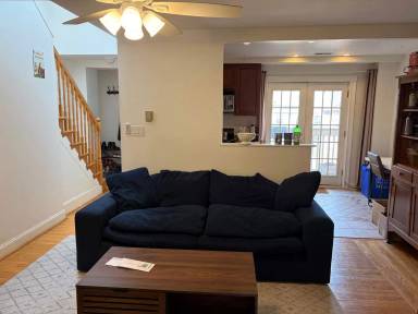 Main picture of 307 Pine St