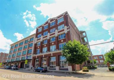 Main picture of 420 S Front St