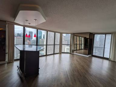Main picture of 10 E Ontario St Apartments