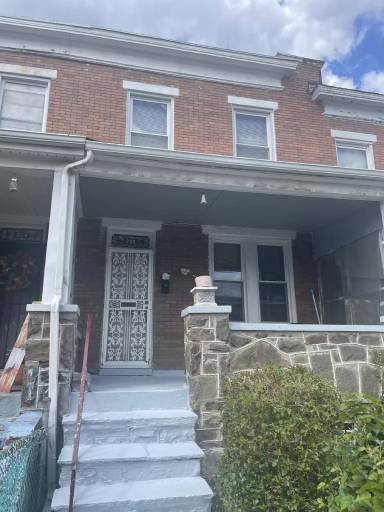Main picture of 206 N Monastery Ave