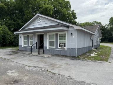 Main picture of 5002 Dayton Blvd