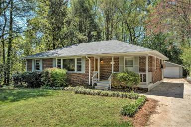 Main picture of 2200 Old Spring Rd SE