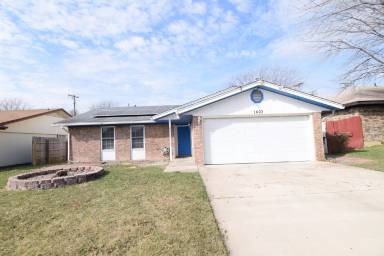 Main picture of 1403 Opal Rd