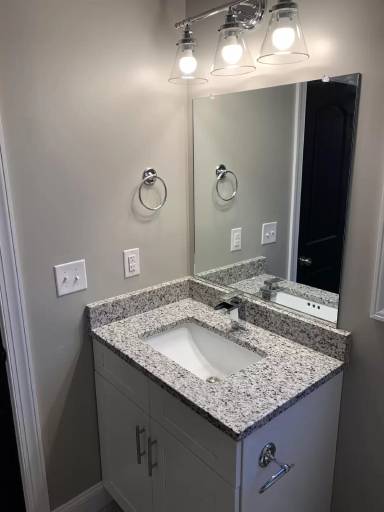 Main picture of 135 Emanuel Ct