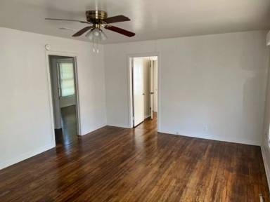 Main picture of 1810 Scripture St