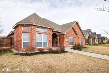 Main picture of 6102 Landon Dr