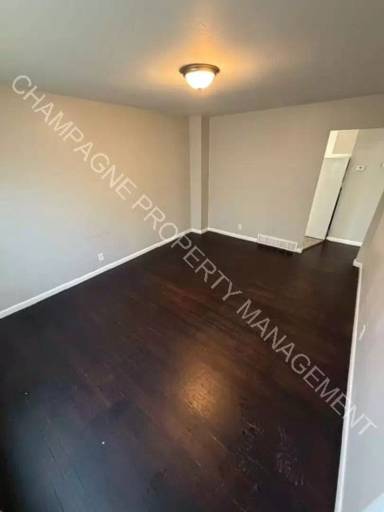 Main picture of 615 Deweese St
