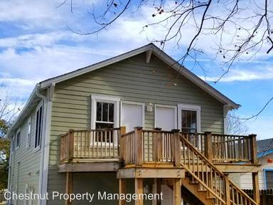 Main picture of 108 S 13th St
