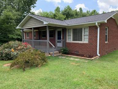 Main picture of 406 Hoover Rd