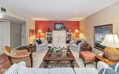Main picture of Cloisters Condominium