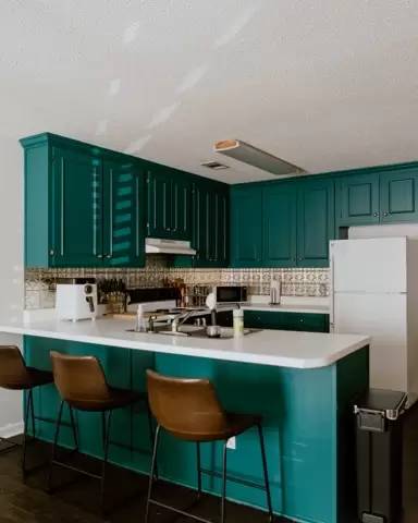 Main picture of 643 N Gay St