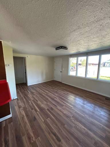 Main picture of 3310 Keokuk St