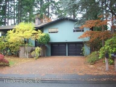 Main picture of 7303 Zircon Dr SW