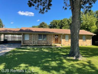 Main picture of 3608 Harrisburg Rd