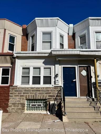 Main picture of 263 W Albanus St