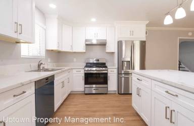 Main picture of 805 Agajanian Way