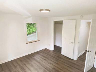 Main picture of 4056 Reading Rd