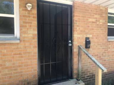 Main picture of 1712 E Cornell Ave