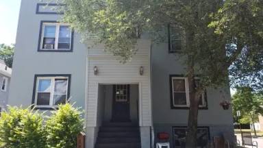 Main picture of 2005 Dewey Ave