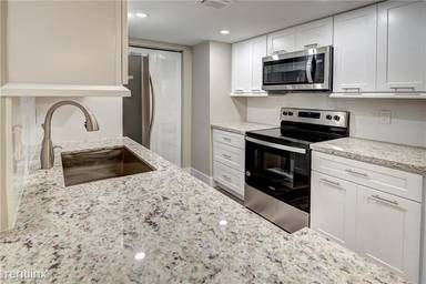 Main picture of 9811 Westview Dr