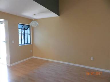 Main picture of 4401 SW 21st Ln