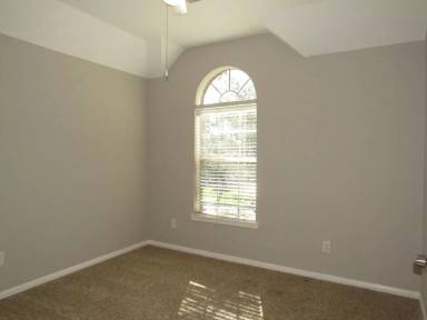 Main picture of 3519 Englewood Dr