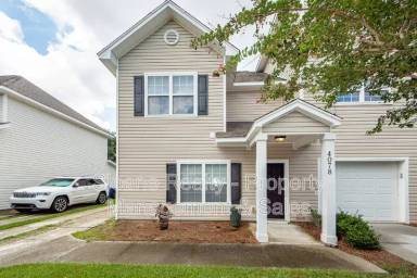 Main picture of 4078 Babbitt St