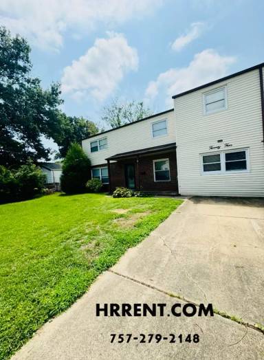 Main picture of 24 Banister Dr