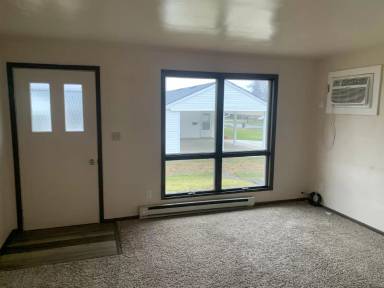 Main picture of 937 N Highland Ave