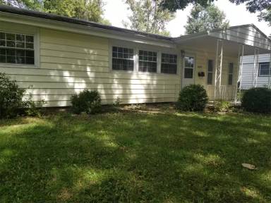 Main picture of 2407 W 2nd St