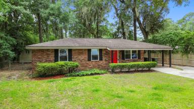 Main picture of 527 Red Oak Dr