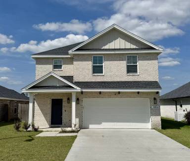 Main picture of 3806 Heartwood St