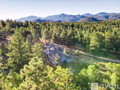 Main picture of 842 Lakeshore Dr