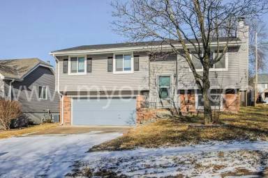 Main picture of 10624 Hartman Ave