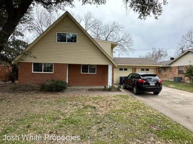 Main picture of 1213 Amherst Dr