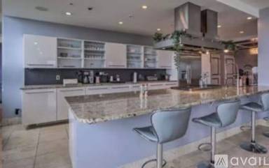 Main picture of Centennial House Condos
