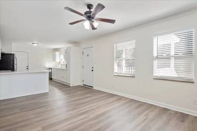 Main picture of 37 Altman Cir