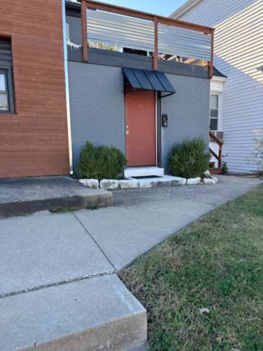 Main picture of 812 East High Street