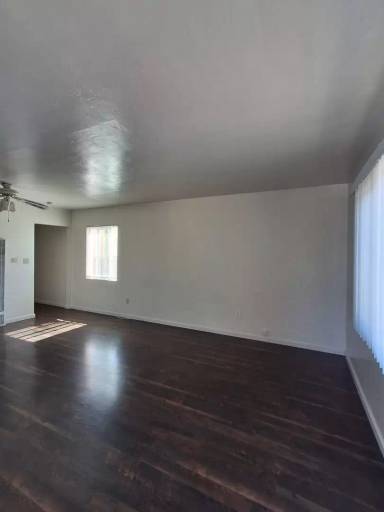 Main picture of 3231 Madison Ave
