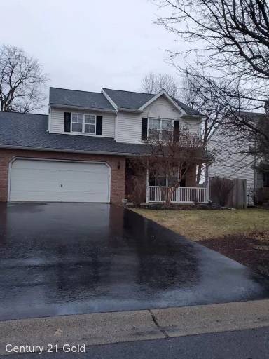 Main picture of 221 N View Rd