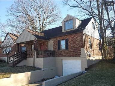 Main picture of 2033 Dallas Ave