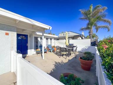 Main picture of 207 Rossmore Dr